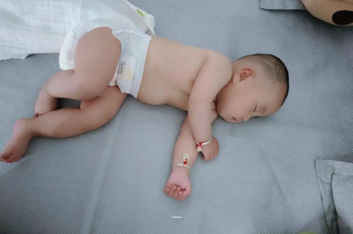 偃师怀孕多久肚子会胀气